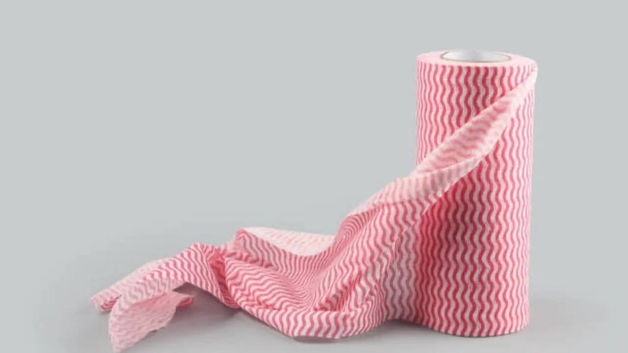 Easy ways to remove stubborn food stains, grease and unpleasant odours, keep your reusable cloths fresh and hygienic, and make them look clean without using harsh chemicals