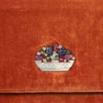 In 2018 or 2019, a thrift-store shopper paid just $1.50 for a purse because he thought it looked pretty; in a 2026 Antiques Roadshow episode, experts identified it as Cartier Art Deco and valued it at $35,000, with insurance above $100,000