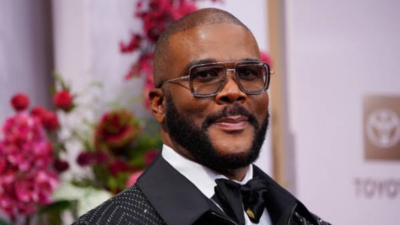 In 1992, Tyler Perry put his $12,000 savings into a failed Atlanta play and later spent months living in a car; decades later his $750,000 gift helped pay back taxes for 300+ seniors and freeze taxes for 100 more