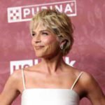 Selma Blair taken into custody on assault charges aboard Delta flight; FBI issues summons |