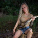 Taylor Stanberry: Woman caught 60 Burmese pythons barefoot in the Everglades swamp and became the first woman to win Florida’s annual Python Challenge in 2025: Meet Taylor Stanberry