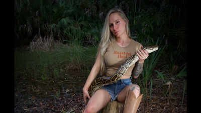 Taylor Stanberry: Woman caught 60 Burmese pythons barefoot in the Everglades swamp and became the first woman to win Florida’s annual Python Challenge in 2025: Meet Taylor Stanberry